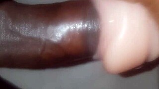 Caribbean babe gets her vagina pleasured with fleshlight