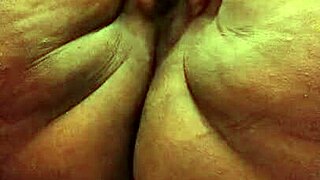 Amateur ebony bear with big ass and hairy pussy fingers herself to orgasm